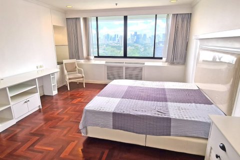 2 bedrooms Condo  in Bangkok, Thailand No. 467 12