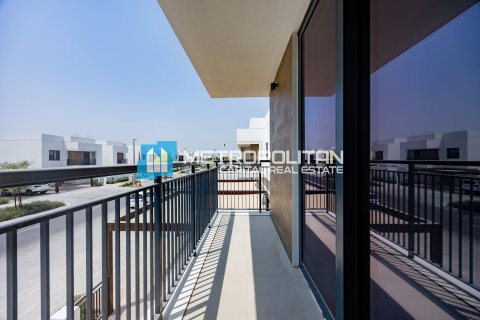 4 bedrooms Villa on the Yas Island, UAE No. 53042 24