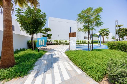 4 dormitorios Villa en  Yas Island, UAE No. 53042 30