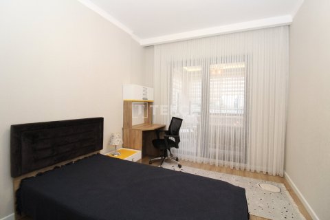 4+1 Apartment in Ankara, Turkey No. 11963 16