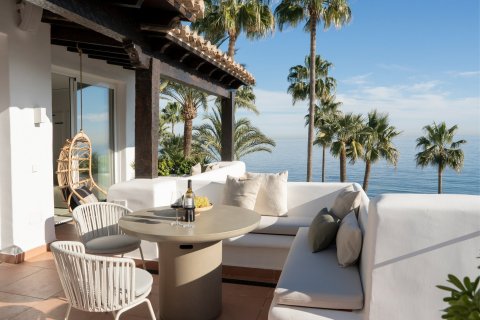 2 bedrooms Penthouse in Estepona, Spain No. 27366 22