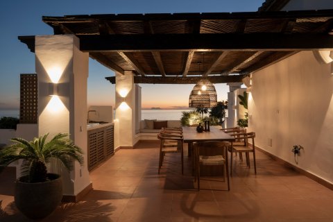 2 dormitorios Penthouse en Estepona, Spain No. 27366 29