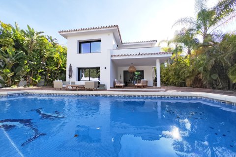 4 chambres Villa à Marbella, Spain No. 27325 2