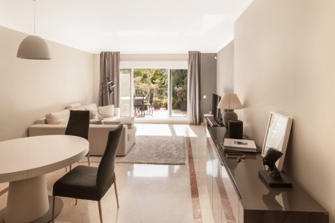 3 chambres Appartement à Marbella, Spain No. 27302 6