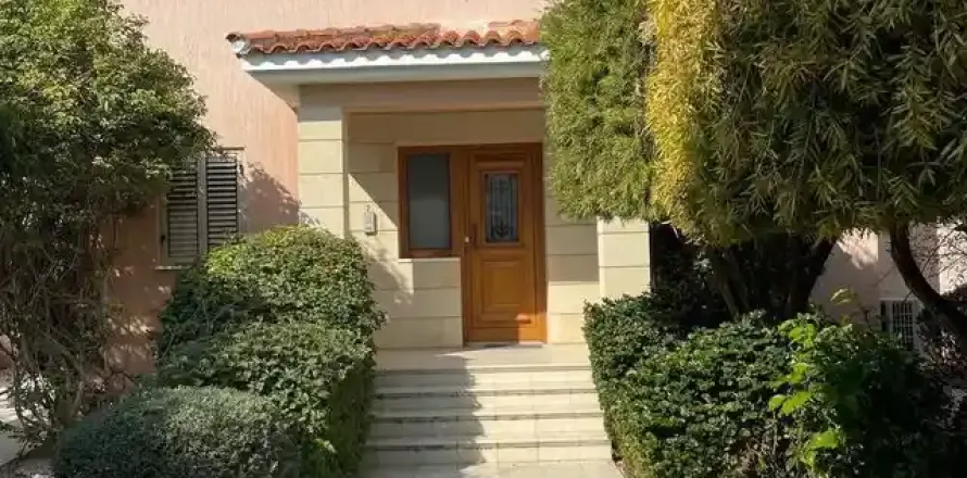 3 bedrooms Villa in Chloraka, Cyprus No. 30415