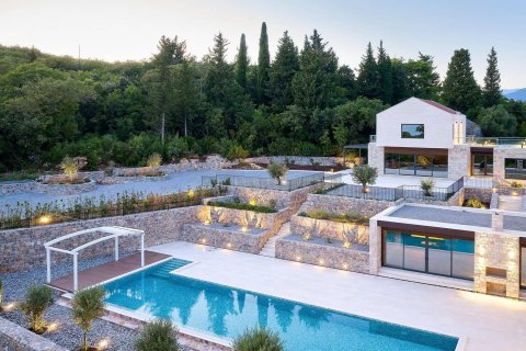 6 bedrooms Villa in Tivat, Montenegro No. 66962 1