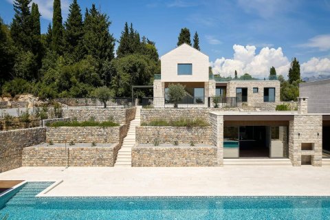 6 bedrooms Villa in Tivat, Montenegro No. 66962 4