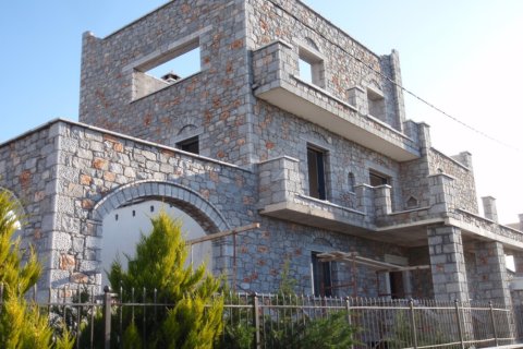 3 bedrooms Villa in Athens, Greece No. 50188 4