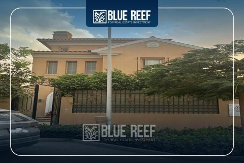 5 bedrooms Villa in Hyde Park, Egypt No. 38798 4