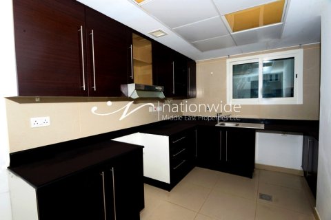 4 bedrooms Villa in Abu Dhabi, UAE No. 3989 3