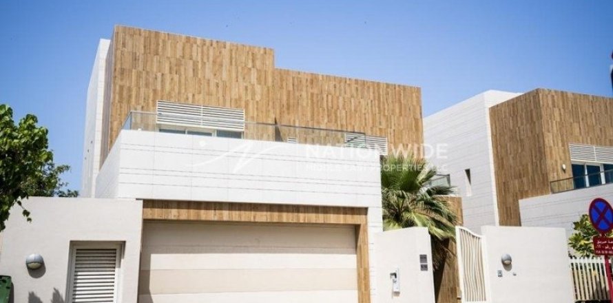 6 dormitorios Villa en Abu Dhabi, UAE No. 3998