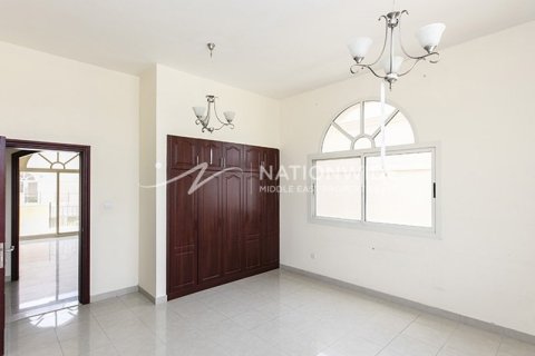 4 bedrooms Villa in Abu Dhabi Gate City, UAE No. 4000 7