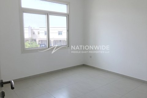 2 bedrooms Townhouse in Al Ghadeer, UAE No. 3994 4