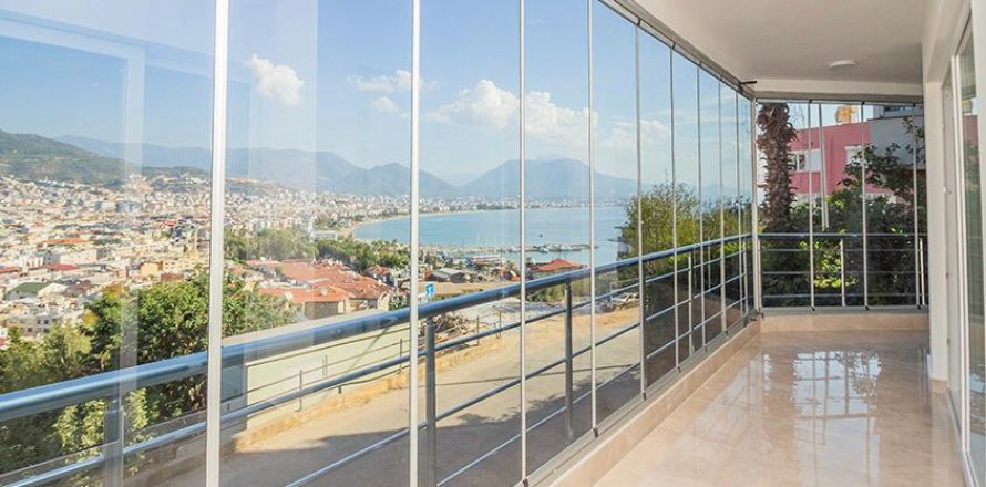 3+1 Apartment in Alanya, Turkey No. 14237