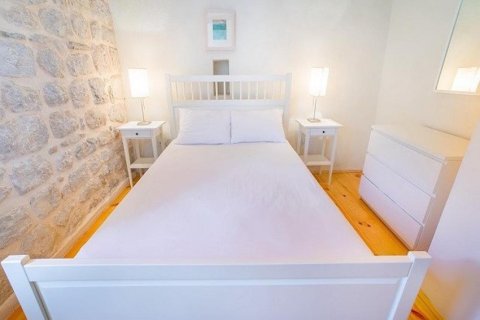 3 dormitorios House en Kotor, Montenegro No. 66767 14