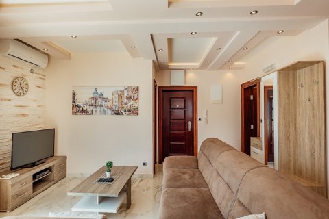 2 chambres Appartement à Tivat, Montenegro No. 66766 23