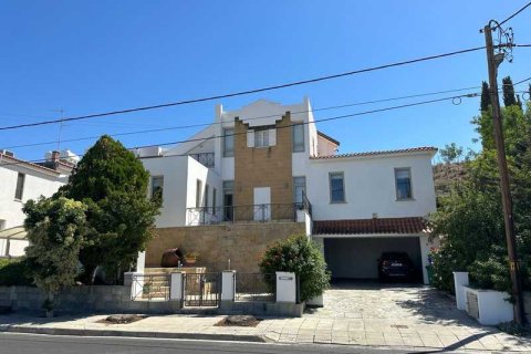 4 bedrooms Villa in Enkomi, Cyprus No. 32031 1