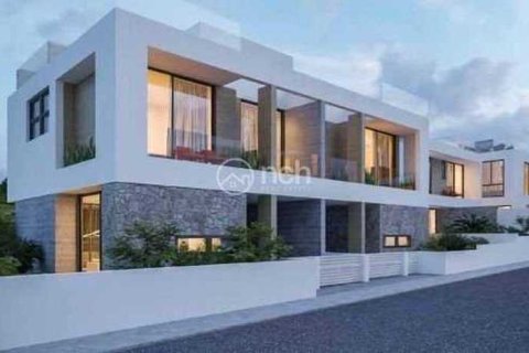 3 bedrooms House in Germasogeia, Cyprus No. 32036 1