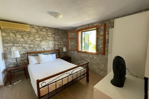 3 bedrooms Villa in Corfu, Greece No. 47383 11