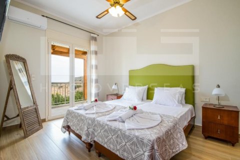 3 bedrooms Villa in Chania, Greece No. 64934 5