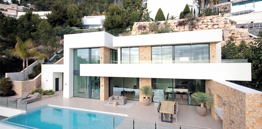 4 bedrooms Villa in Altea, Spain No. 25998