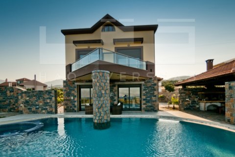 4 bedrooms Villa in Crete, Greece No. 70557 4