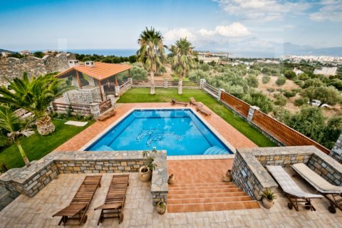 4 bedrooms Villa in Crete, Greece No. 70558 2