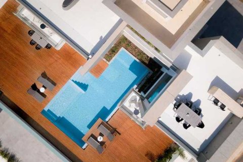 3 bedrooms House in Ayia Napa, Cyprus No. 29399 8