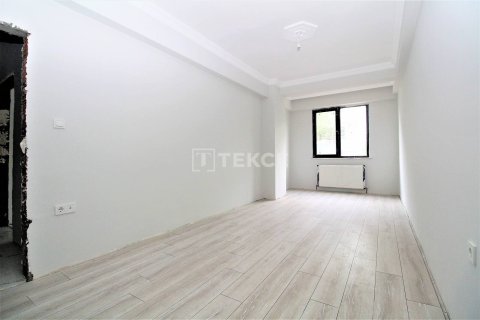 5+1 Apartment in Cinarcik, Turkey No. 11758 5