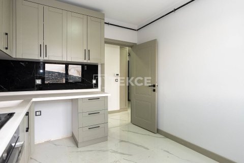 3+1 Apartment en Istanbul, Turkey No. 11723 10