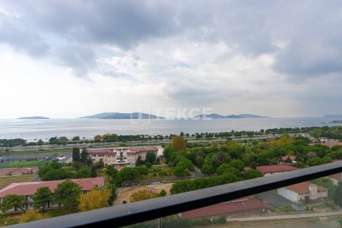 3+1 Apartment en Istanbul, Turkey No. 11723 1