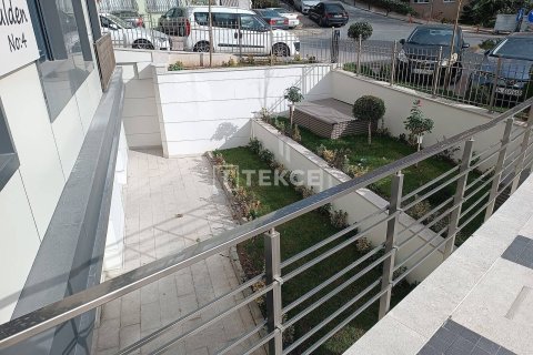 5+1 Apartment en Istanbul, Turkey No. 11890 9