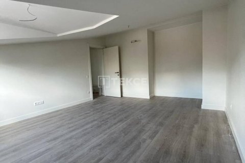 5+1 Apartment en Istanbul, Turkey No. 11890 19