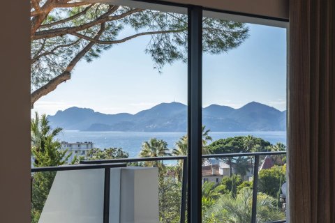 4 dormitorios Apartment en Cannes, France No. 67315 3