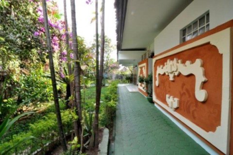 6 bedrooms Villa in Nusa Dua, Indonesia No. 23042 2