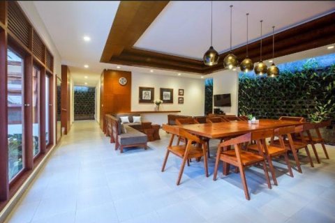 5 bedrooms Villa in Kuta, Indonesia No. 23086 23