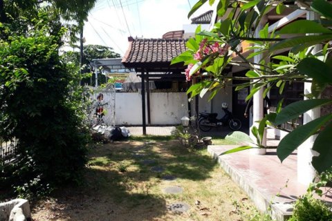 6 bedrooms House in Denpasar, Indonesia No. 23036 9