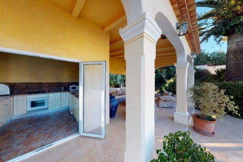 3 bedrooms Villa in Benidorm, Spain No. 26151 3