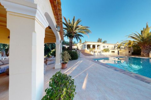 3 bedrooms Villa in Benidorm, Spain No. 26151 2