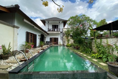 3 dormitorios Villa en Canggu, Indonesia No. 23171 1