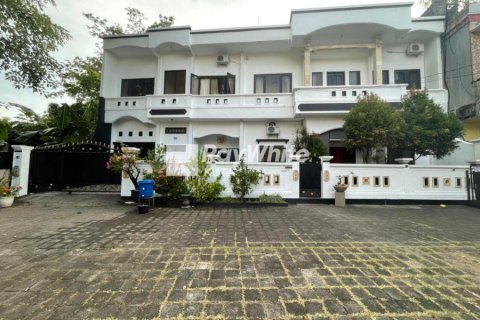 6 bedrooms House in Denpasar, Indonesia No. 23126 1