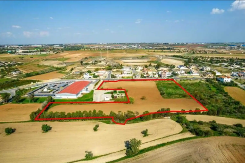 22061m² Land in Oroklini, Cyprus No. 64607 2