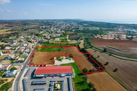 22061m² Land in Oroklini, Cyprus No. 64607 5