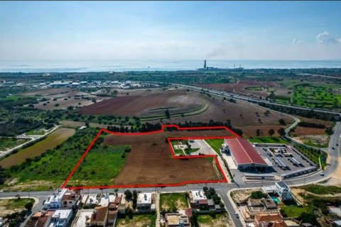 22061m² Land in Oroklini, Cyprus No. 64607 4