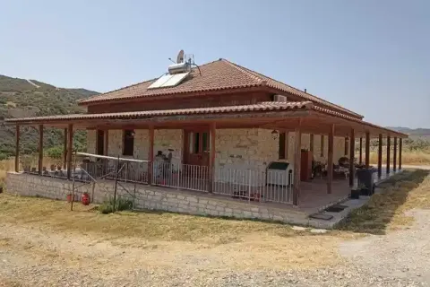 4 chambres House à Skarinou, Cyprus No. 31817 1