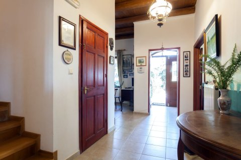 5 bedrooms Villa in Heraklion, Greece No. 23903 14