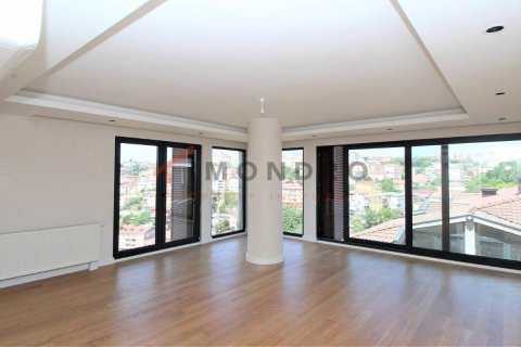 4+1 Apartment en Üsküdar, Turkey No. 18024 17