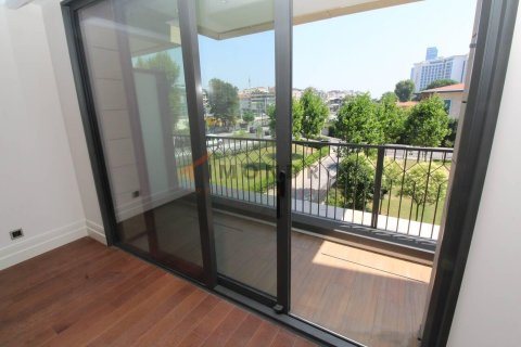 2+1 Apartment en Zeytinburnu, Turkey No. 16750 13