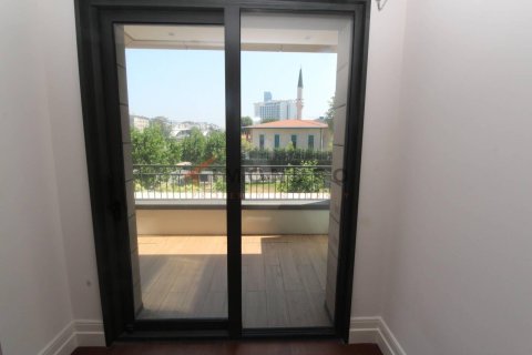 2+1 Apartment en Zeytinburnu, Turkey No. 16750 28