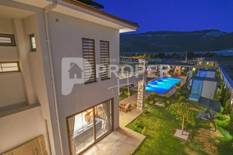 3 rooms Villa in Kas, Turkey No. 16494 1